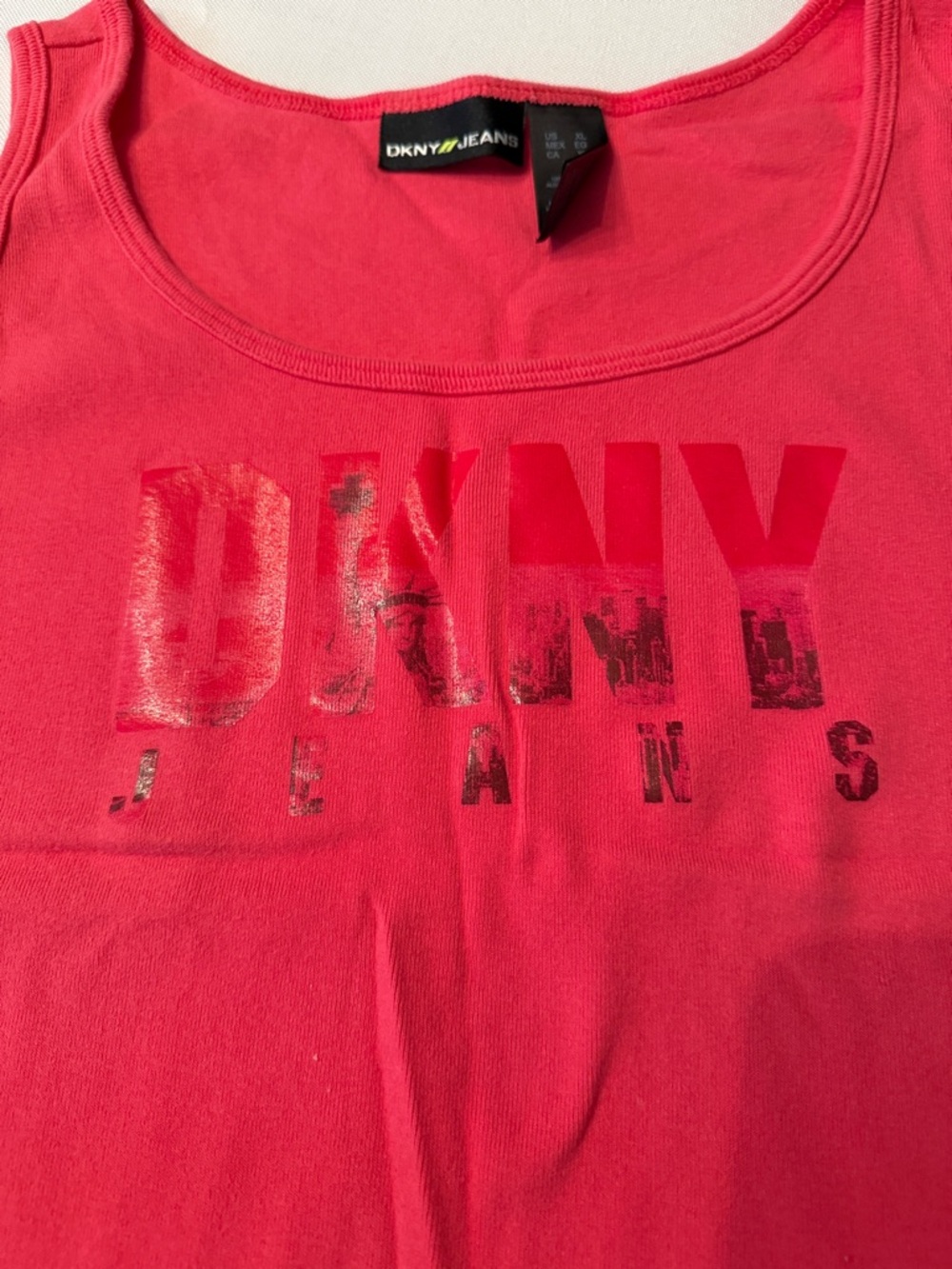 2 DKNY jeans sleeveless New York sleeveless tops size XL
Light purple, pink/red - Picture 8 of 10
